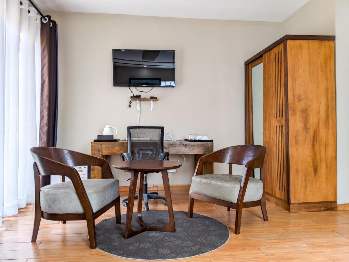 Valiha Hotel Antananarywa Zewnętrze zdjęcie
