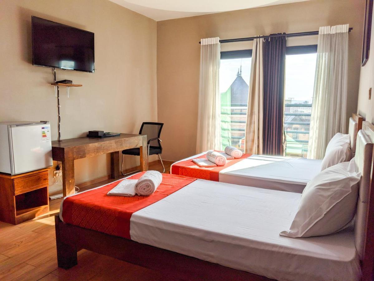 Valiha Hotel Antananarywa Zewnętrze zdjęcie