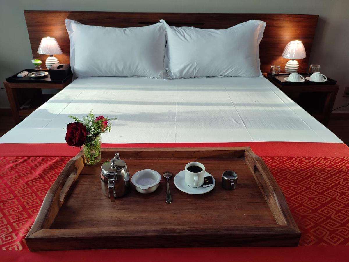 Valiha Hotel Antananarywa Zewnętrze zdjęcie